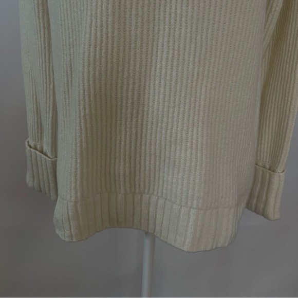 Talbot’s Cream Henley Jewel Button Sweater Size M - Picture 6 of 9